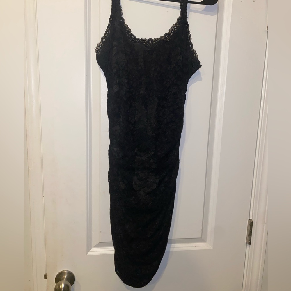 Like new. Black lace dress from Victoria Secret. Size Medium.